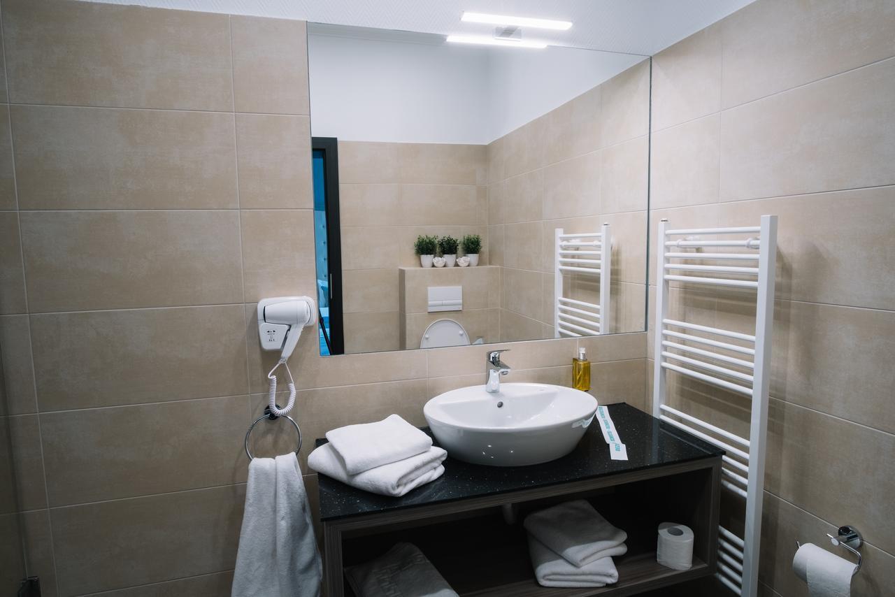 Norm Hill Hotel Cluj-Napoca Esterno foto