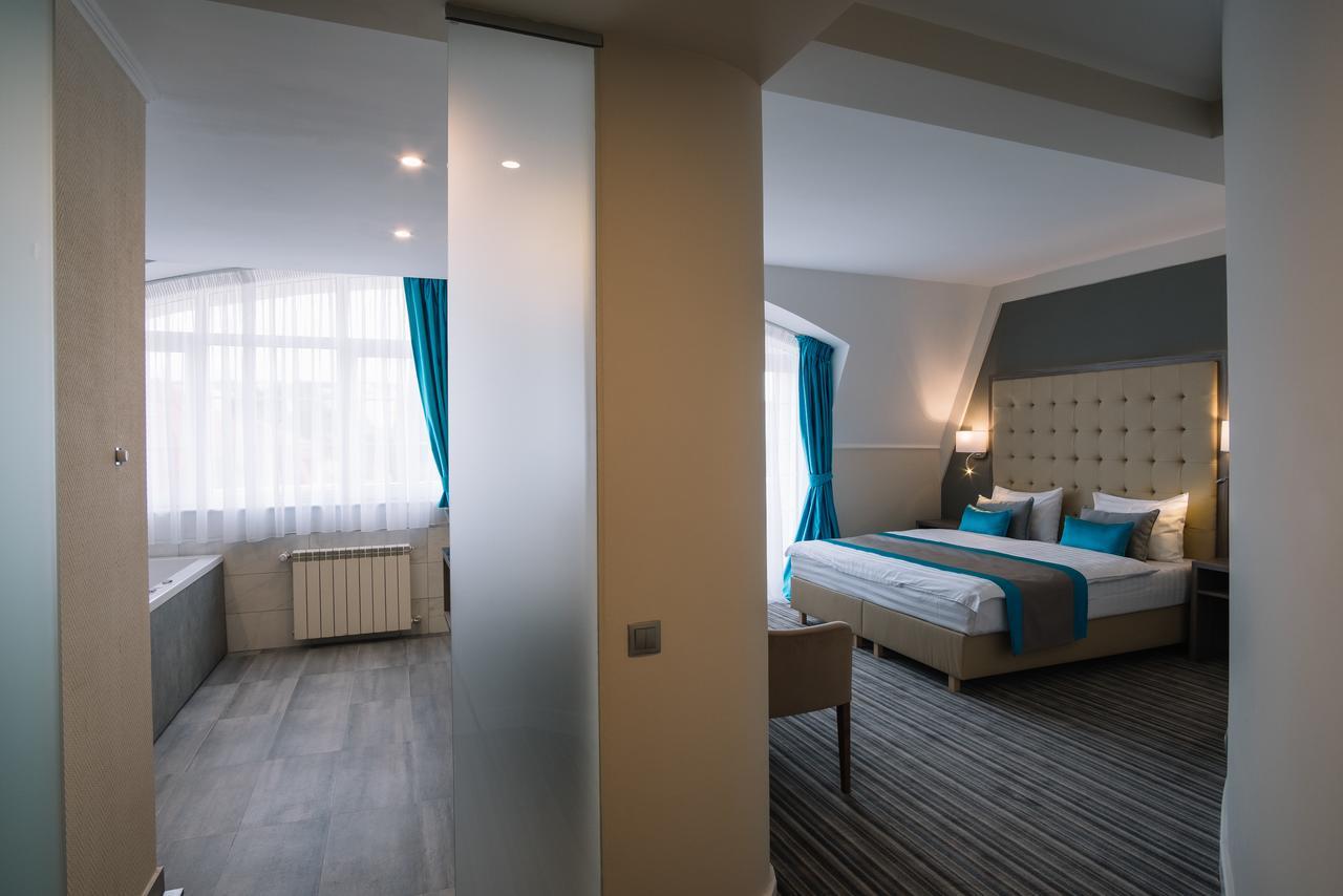 Norm Hill Hotel Cluj-Napoca Esterno foto