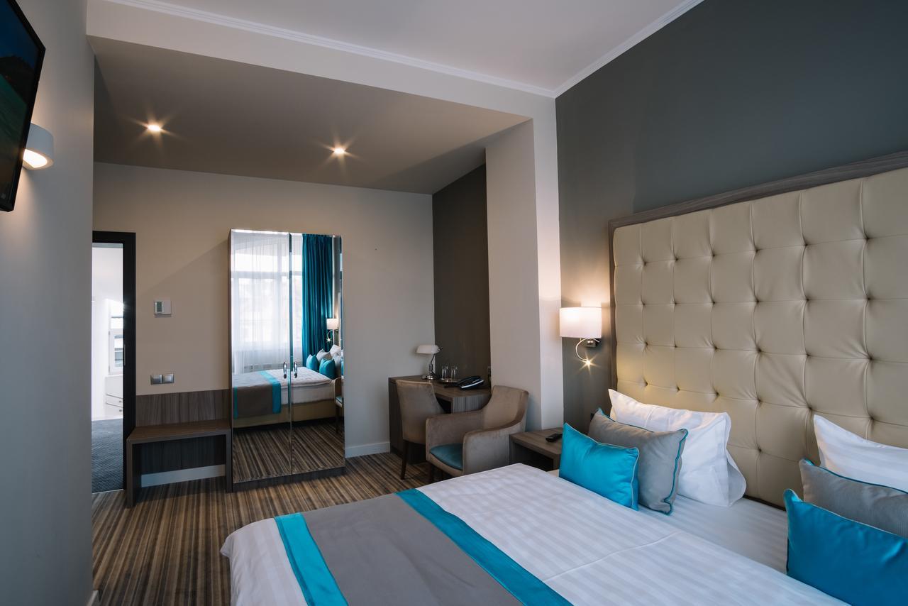 Norm Hill Hotel Cluj-Napoca Esterno foto