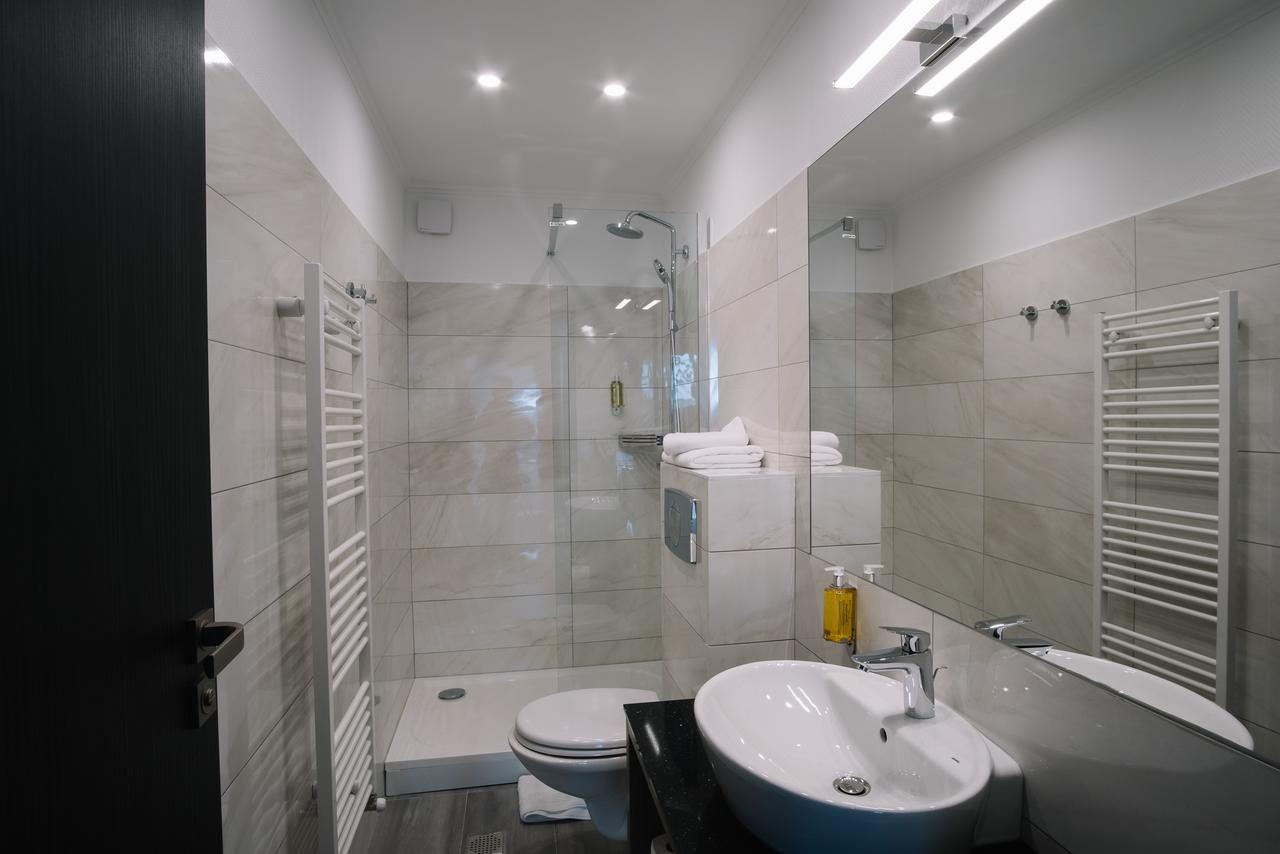 Norm Hill Hotel Cluj-Napoca Esterno foto