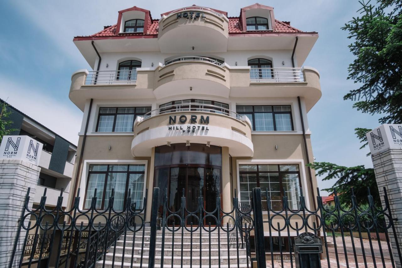 Norm Hill Hotel Cluj-Napoca Esterno foto