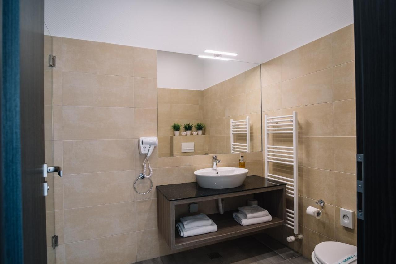 Norm Hill Hotel Cluj-Napoca Esterno foto