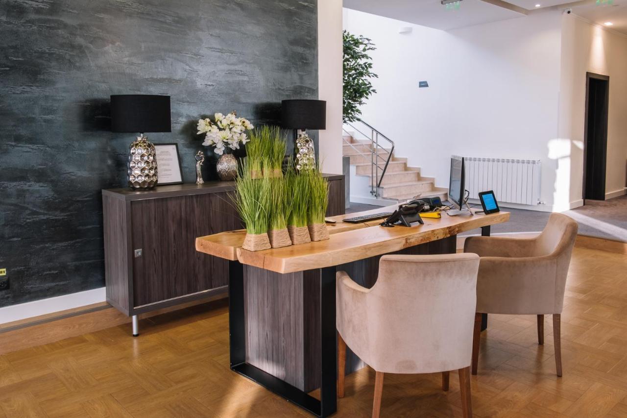 Norm Hill Hotel Cluj-Napoca Esterno foto